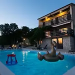 Apartman Mila *