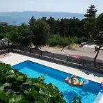 Mila Apartman