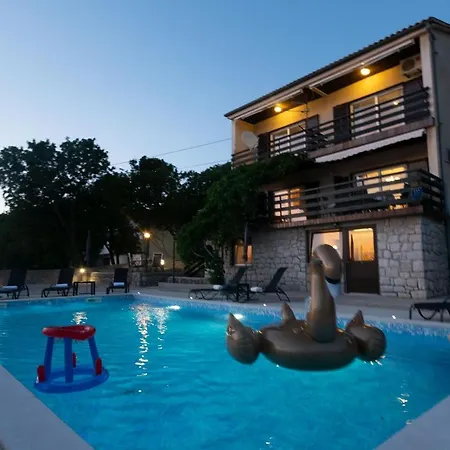 Apartman Mila *
